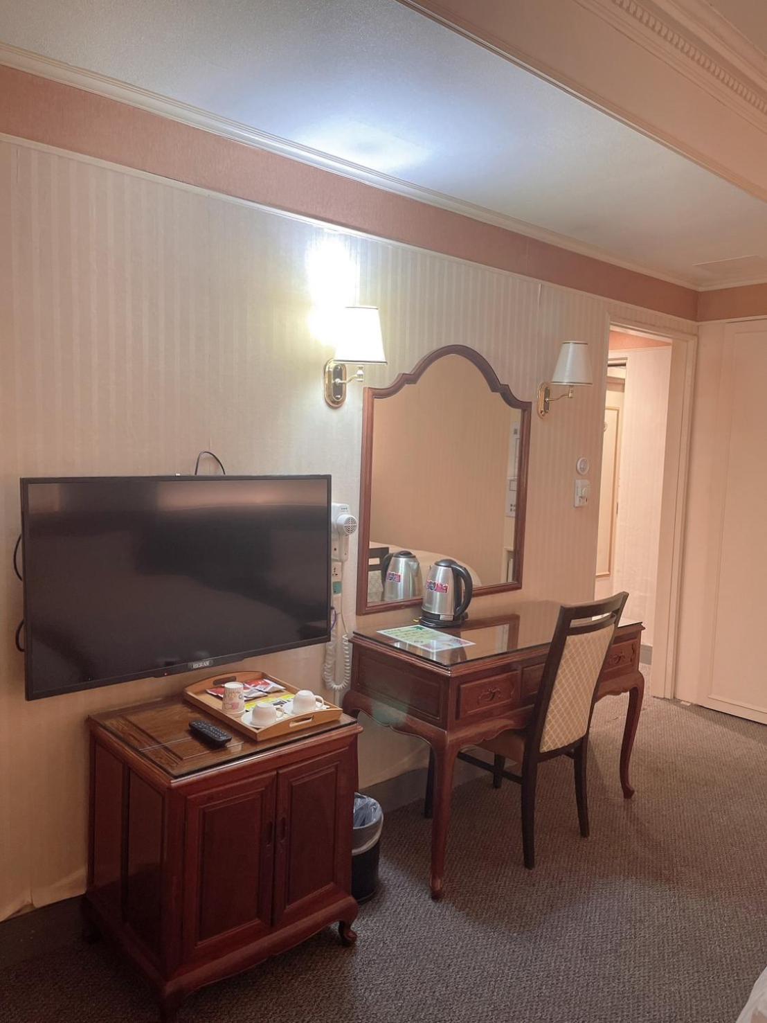Duke Business Hotel تاويوان المظهر الخارجي الصورة